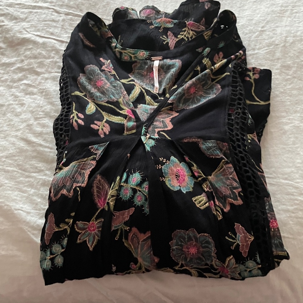 Free People Black Floral Top - Picture 10 of 11